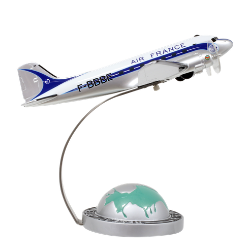 Maquette DC-3 F-BBBE Air France (toit blanc) résine 1/72e avec socle demi  globe – Socatec